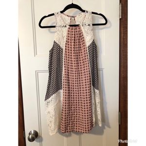 Buckle multi-color/lace dress